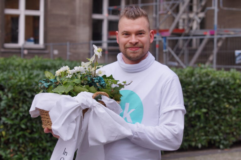 Foto: Alexander Freitag mit Kranz
