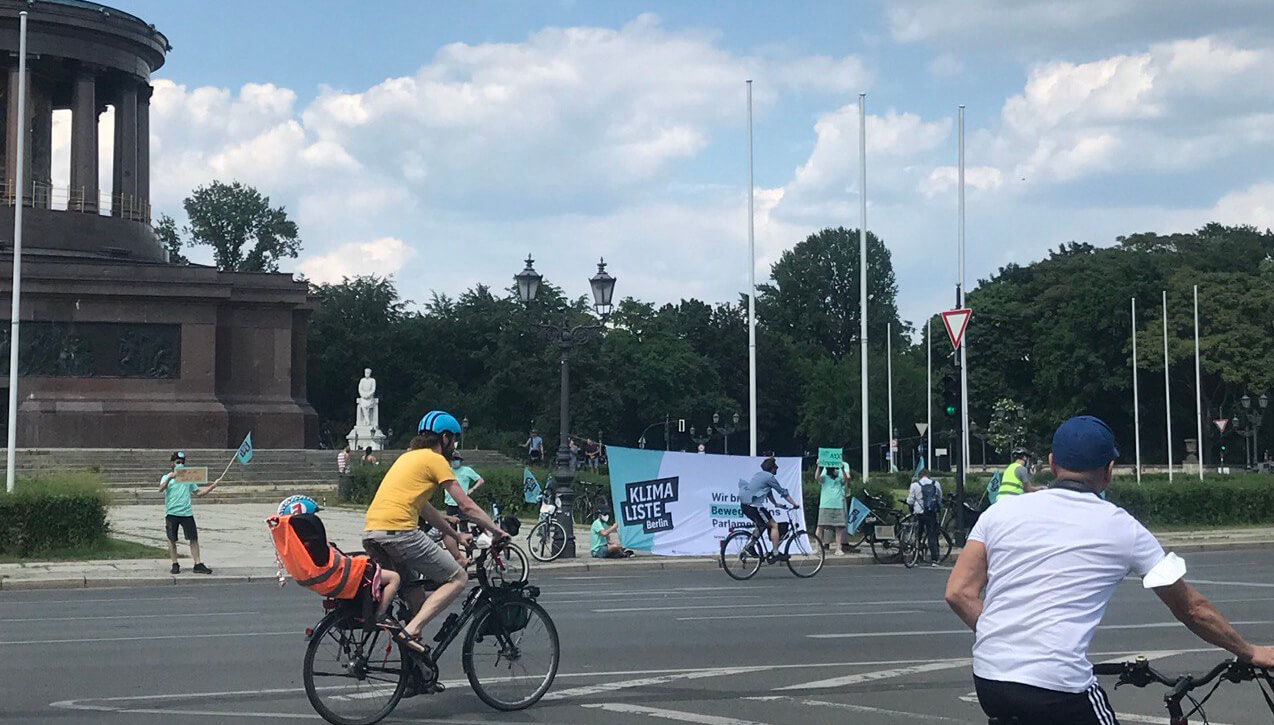 Fahrraddemo auf der A100